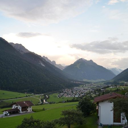 Pension Kirchbrugger Telfes im Stubai Exterior photo