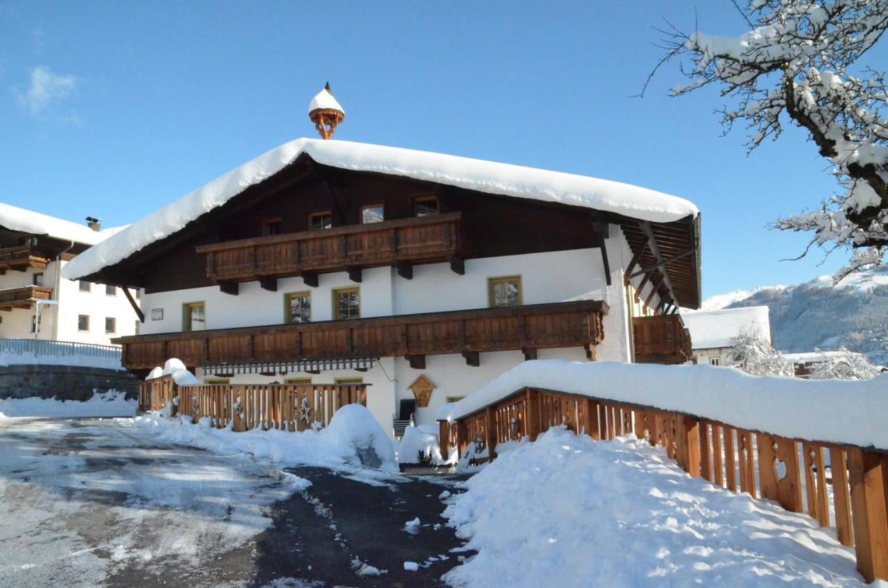 Pension Kirchbrugger Telfes im Stubai Exterior photo