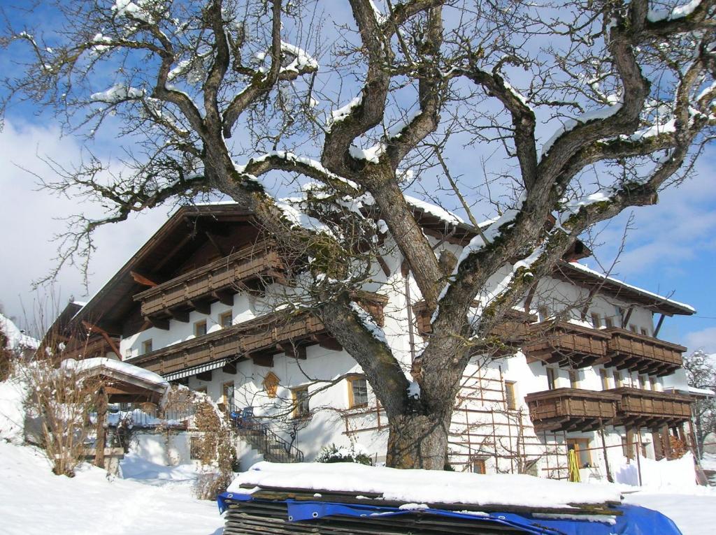 Pension Kirchbrugger Telfes im Stubai Exterior photo
